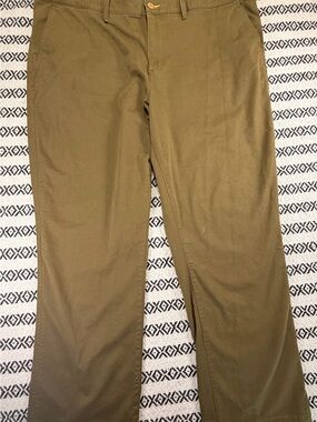 L.L. Bean Standard Fit Chino Pants Men’s 42x30 Khaki Coolmax Stretch Casual XXL
